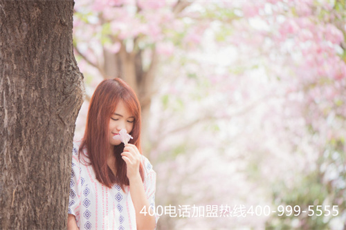 (中國移動400投訴電話是多少)(移動400電話在線服務平臺，助力企業高效營銷)